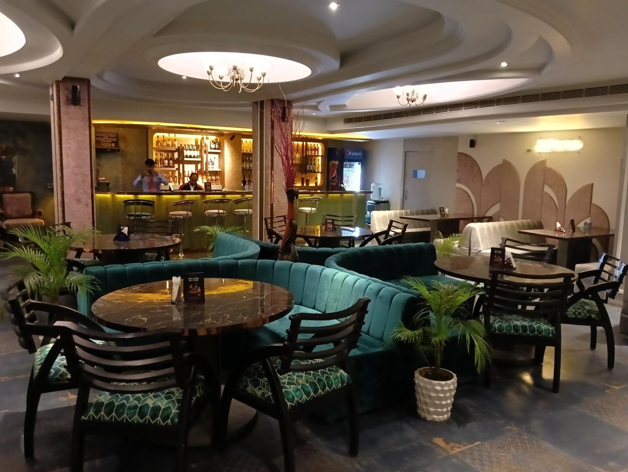 ג'אבלפור Bk Castles Hotel מראה חיצוני תמונה