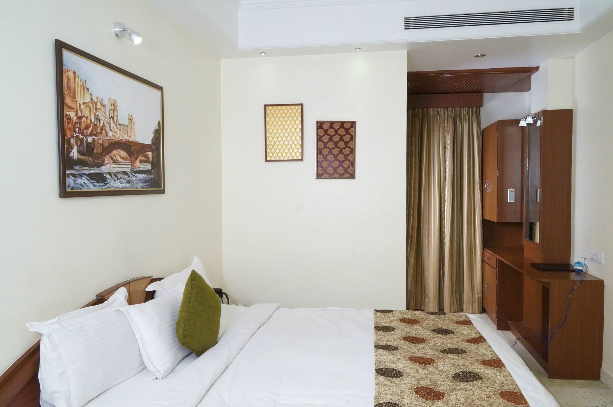 ג'אבלפור Bk Castles Hotel מראה חיצוני תמונה